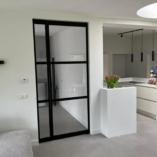 Traprenovatie Helmond, stalen deuren 2 Traprenovatie Helmond, stalen deuren